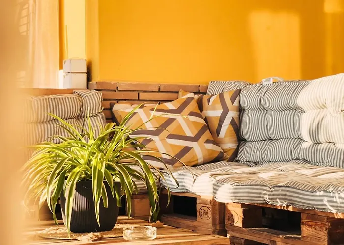 Marlis' Golem (Tirana)